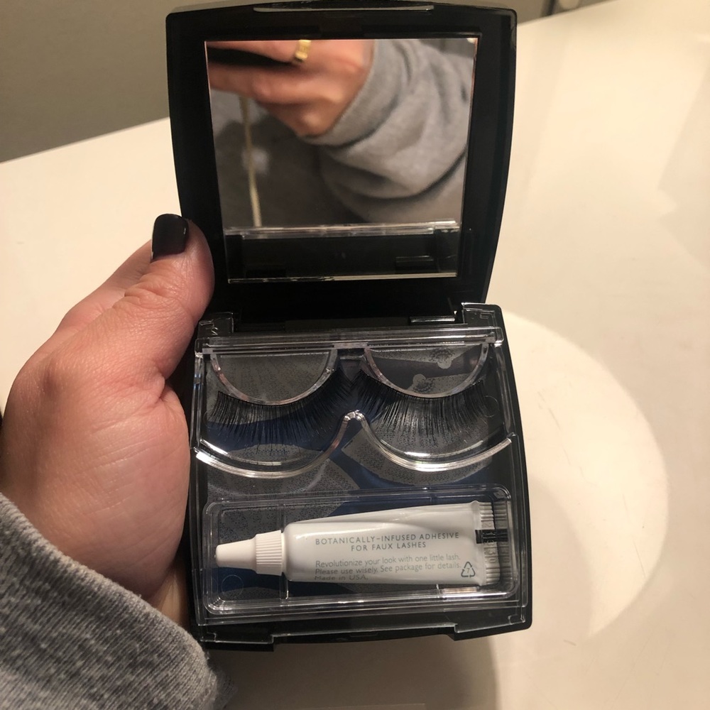 Winks by Georgie lashes